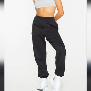 Prettylittlething Recycled Black jogger pants